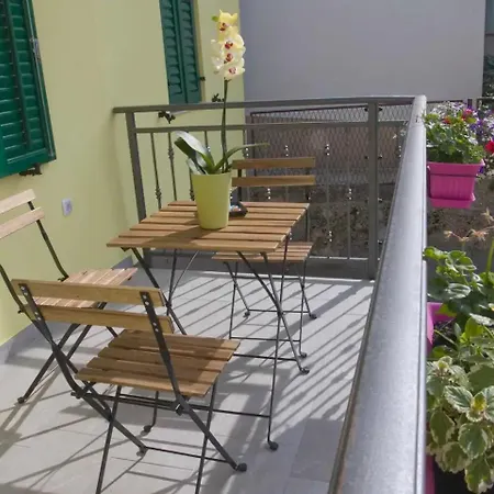 25 De Luxe Apartamento *